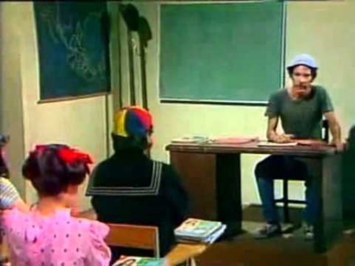 Don Ramón como profesor de la escuela del chavo 