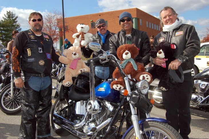 INTEGRANTES BACA CON OSITOS DE PELUCHE