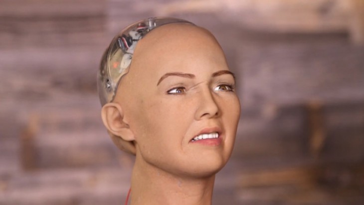 Sofía, el robot humanoide asegura que destruirá a la humanidad
