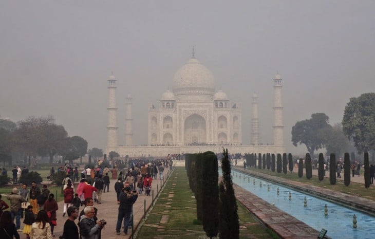 La contaminación no te permite apreciar el Taj Mahal de lejos