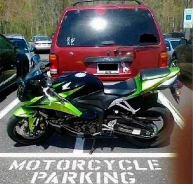 Estacionamiento para motociclistas