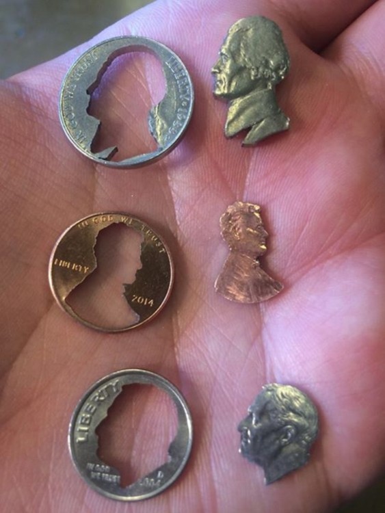 monedas perfectamente recortadas 