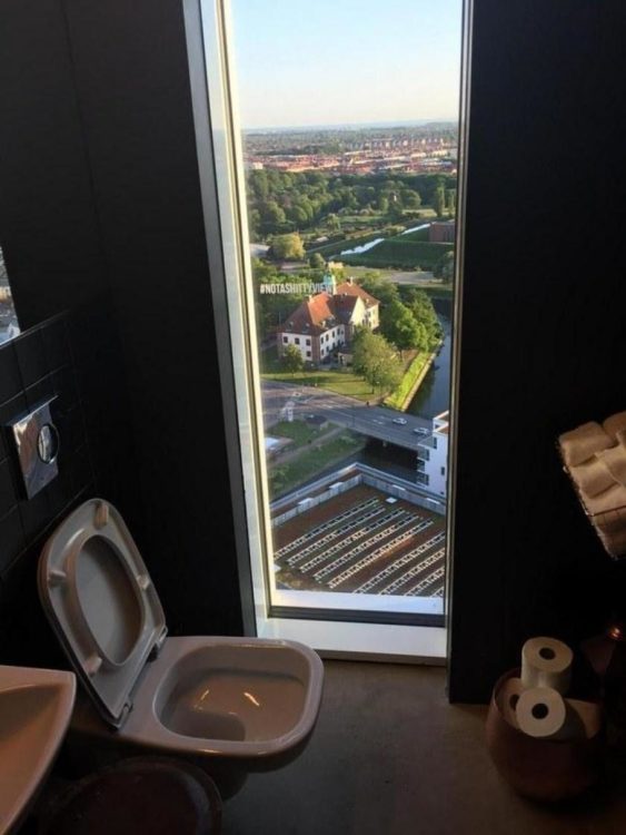 lujoso baño En el Hotel Clarion en Malmö, Suecia