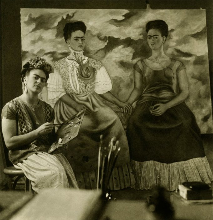 FRIDA KALHO PINTANDO