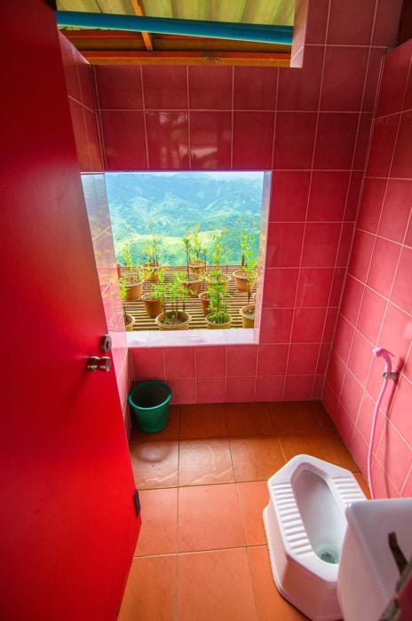 BAÑO COLO ROJO VIBRANTE