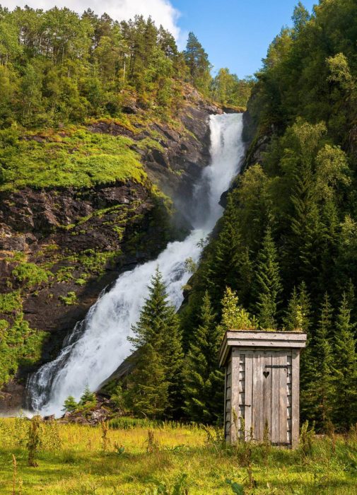 BAÑOS CASCADAS EN NORUEGA