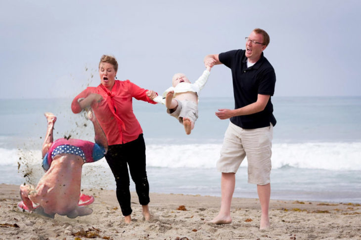 Batalla de Photoshop de la caída de Zac Efron en la foto de la mamá a la que se le cae el hijo 