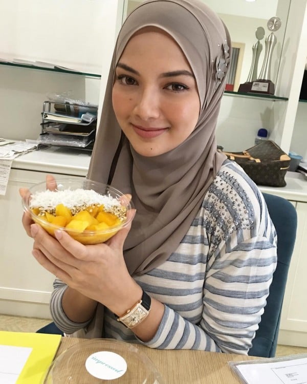  Noor Neelofa Mohd Noor mujer bella de Malasia 