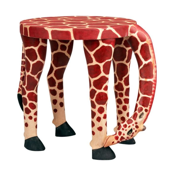 mesa de centro en forma y color de jirafa 