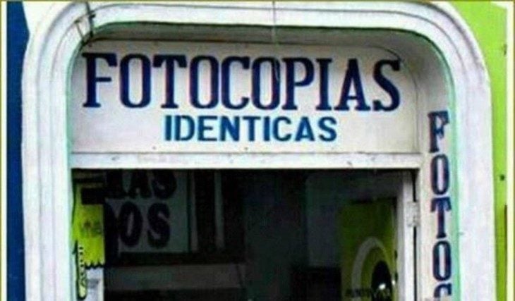 Ironía, sacan fotocopias idénticas