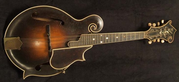 Mandolina Gibson F5 1939 vendida por sólo 80,000 dólares.
