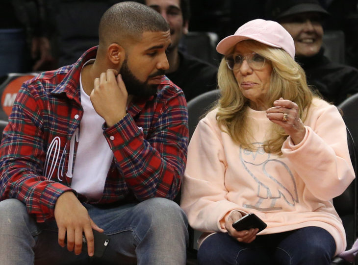 El rapero Aubrey Drake y su madre, Sandi Graham