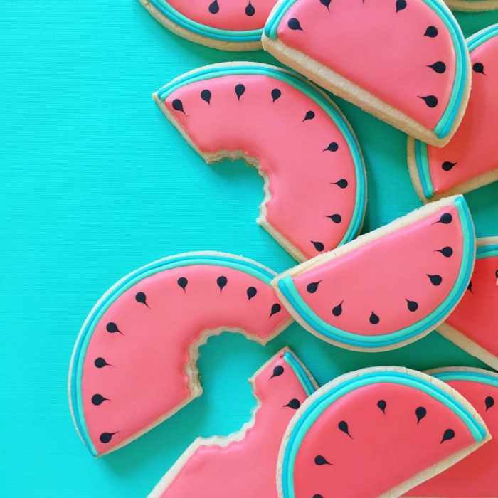 galletas en forma de pedazos de sandías 