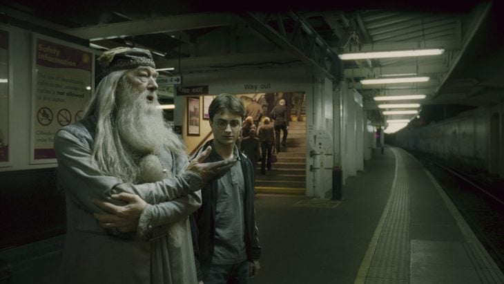 harry potter y Dumbledore en Harry Potter y la cámara secreta 