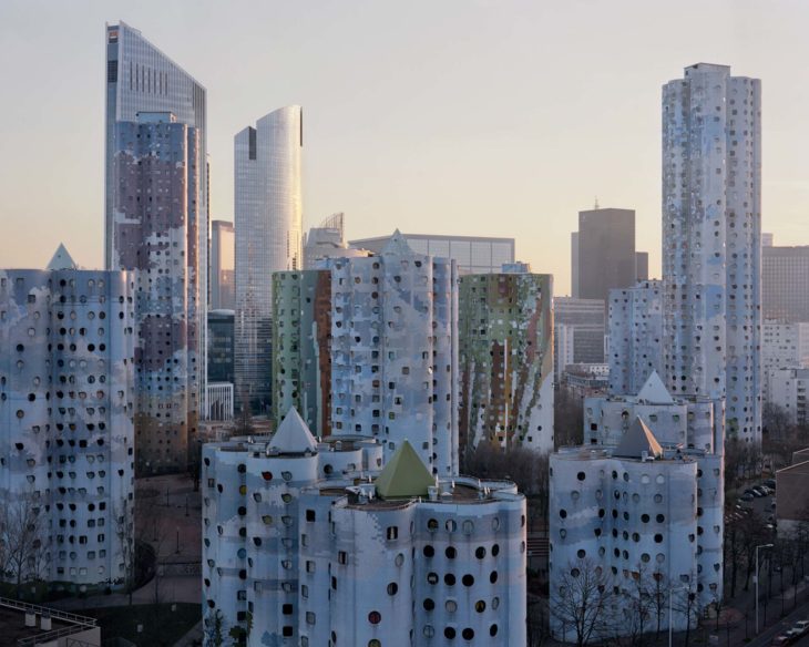 CIUDAD DE PUROS ANCIANOS EN LA CIUDAD