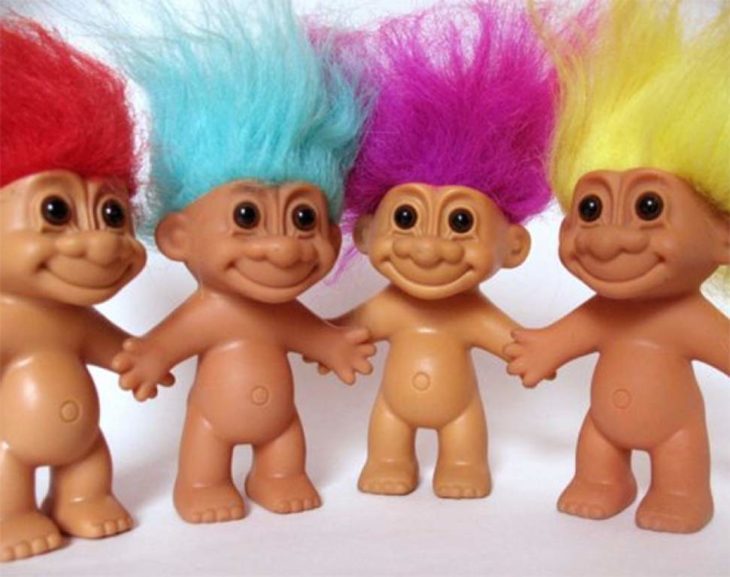 Trolls pelos de colores