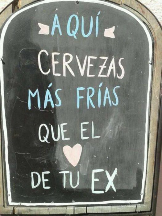 Anuncio de bar " cerveza más fría que tu ex"