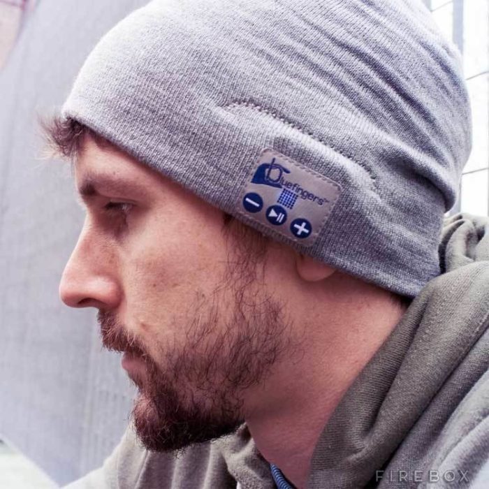 Gorra con mp3 integrado