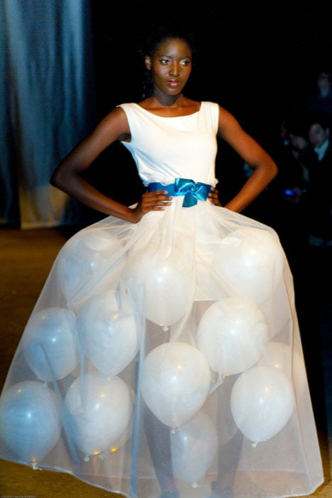 vestido de novia con globos