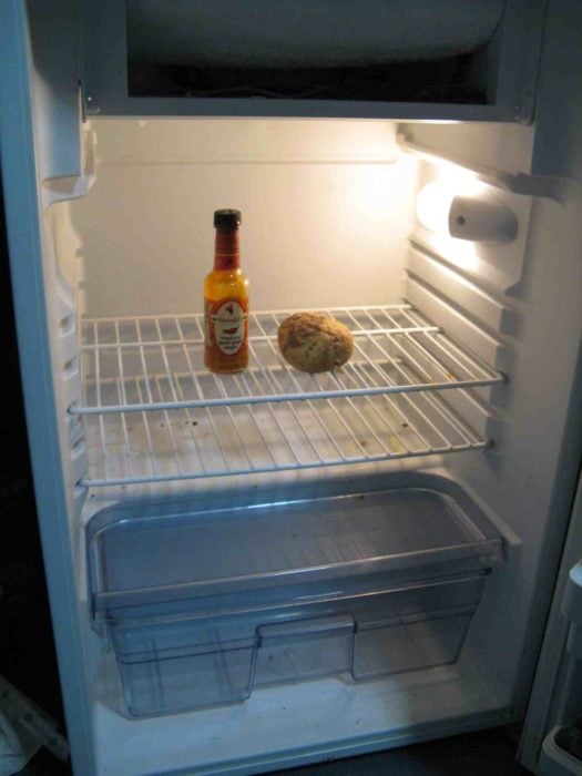 refrigerador vacío