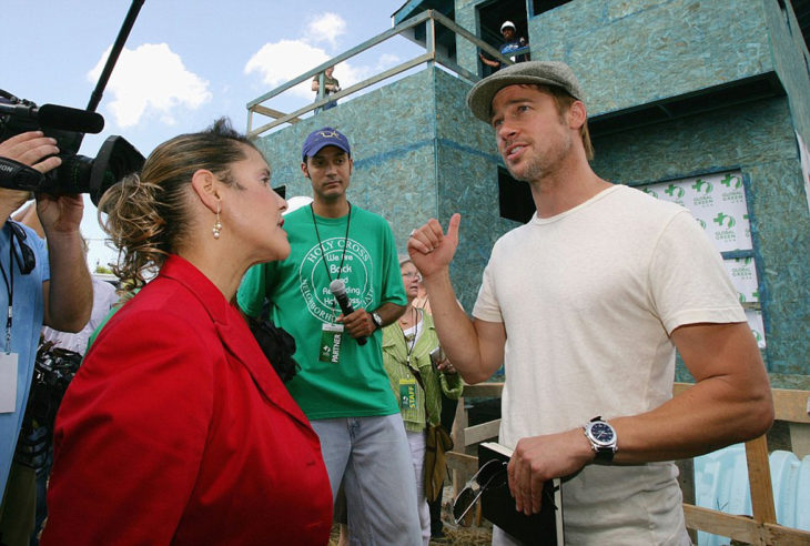 brad pitt con una reportera