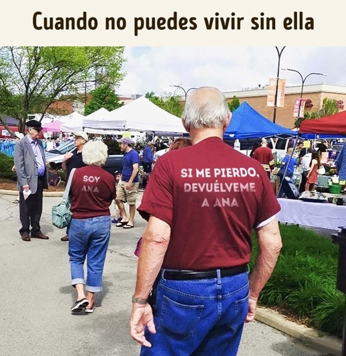 viejito con playera si me pierdo devuélveme a ana