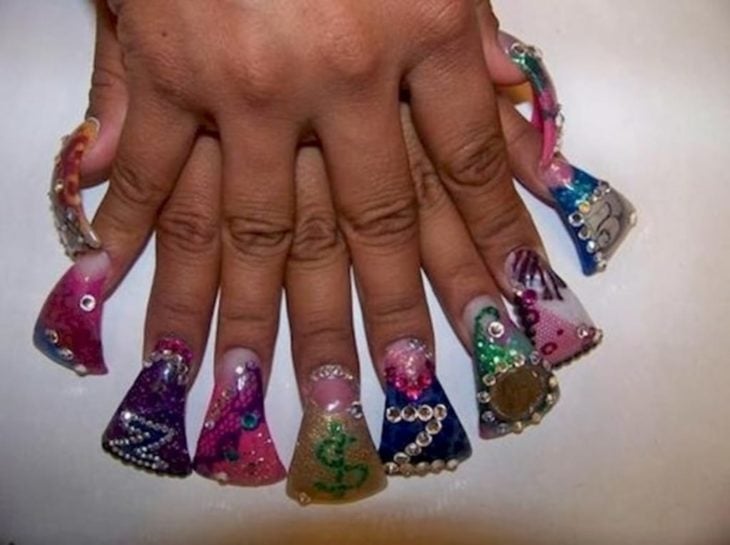 7. "Nail Art Fails That Will Make You Want to Skip Your Next Manicure" - wide 2