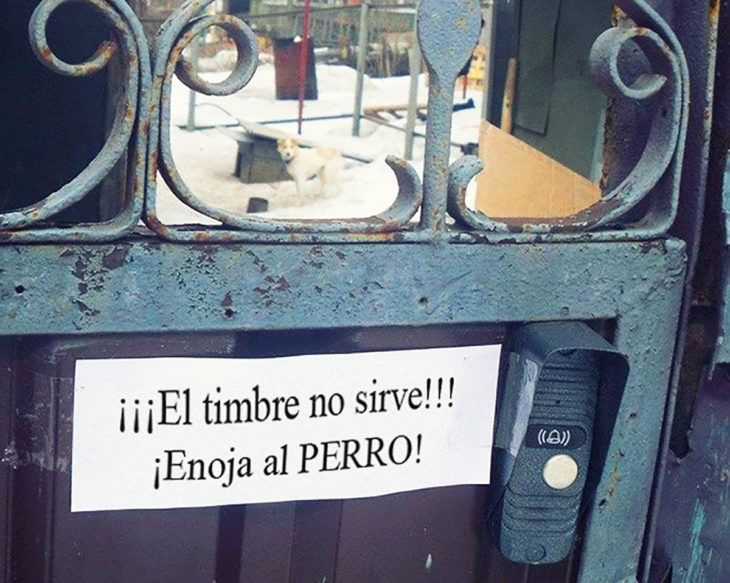 cartel no sirve el timbre, moleste al perro