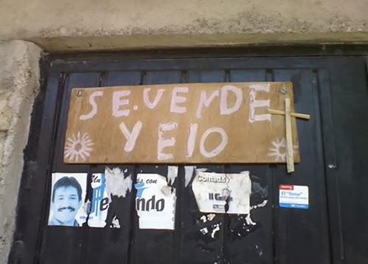 cartel se vende yelo