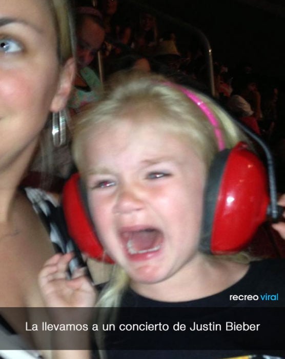 Niña llora porque la llevaron a un concierto de Justin Bieber