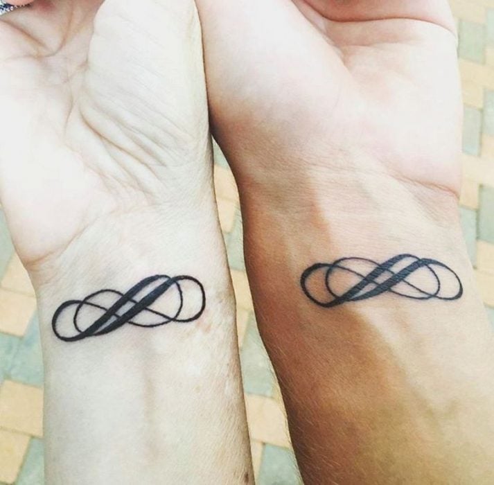 tatuajes parejas infinito