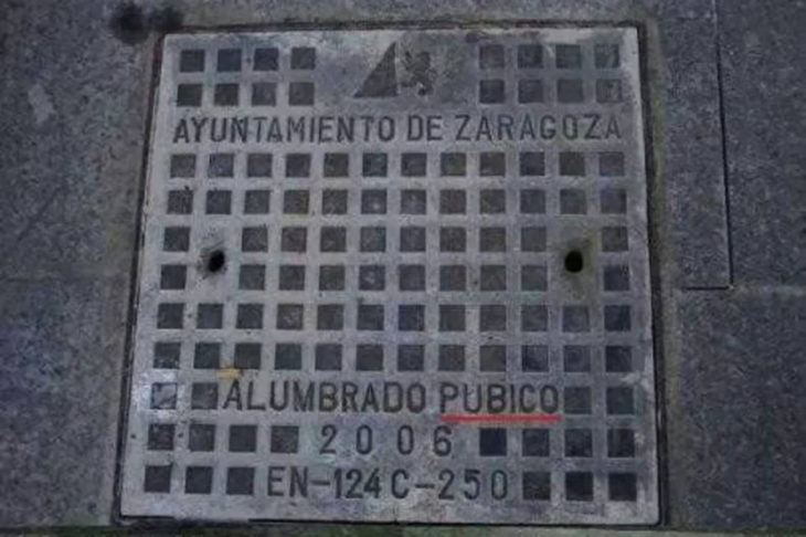 alumbrado pubico, placa