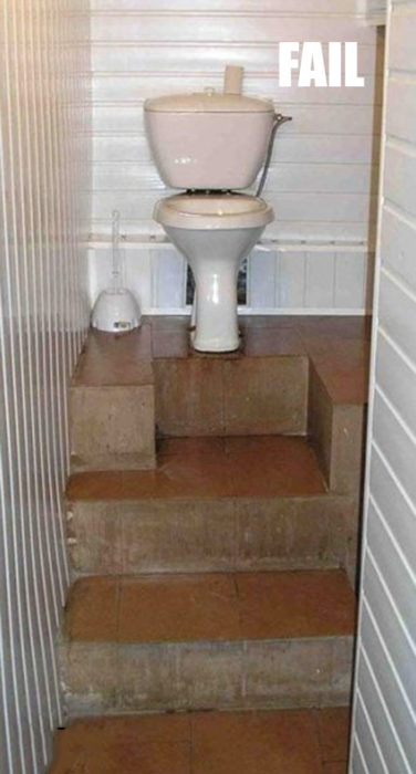 baño arriba de las escaleras 