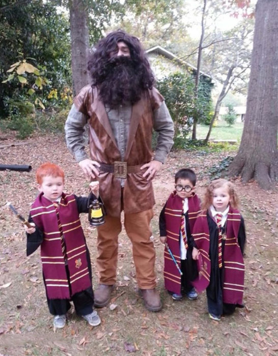 disfraz familiar de Ron, Hagrid, Harry Potter y Hermione