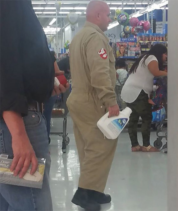 casafantasmas en walmart