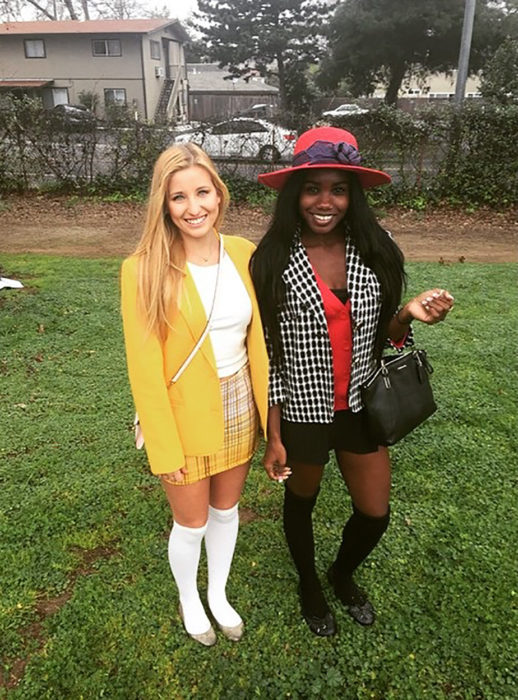 Muchachas disfrazadas de Cher y Dionne de Clueless