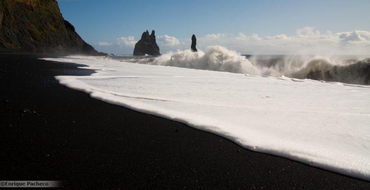 PLAYA NEGRA ISLANDIA