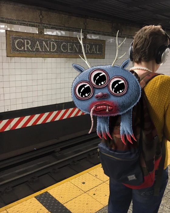 Ilustraciones metro - otro monstruo saliendo de la mochila de alguien