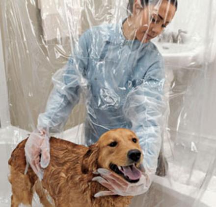 Productos perros - cortina con guantes para lavar perro