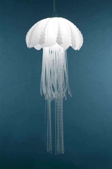 lámpara en forma de medusa 
