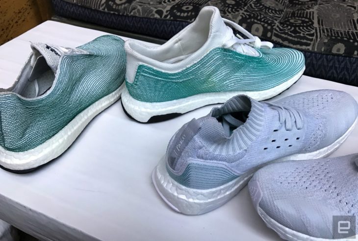 tenis hechos de desechos de mar