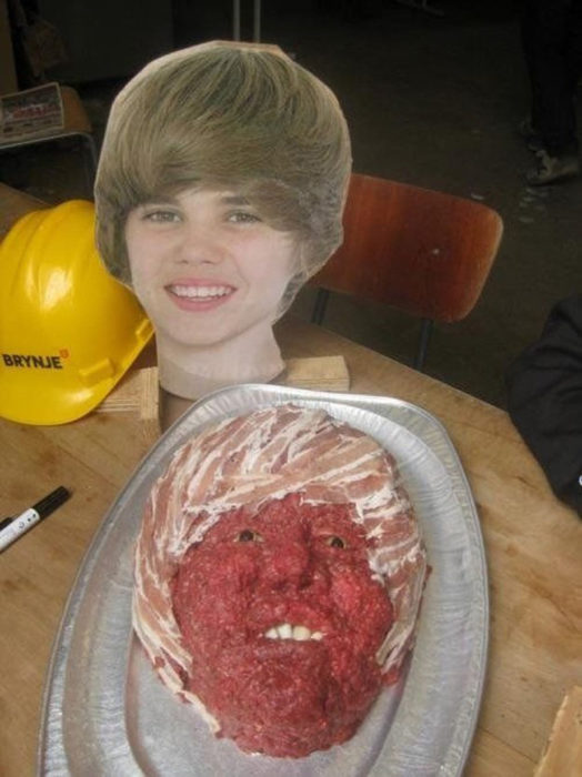 Pastel de carne con la cara de Justin Bieber