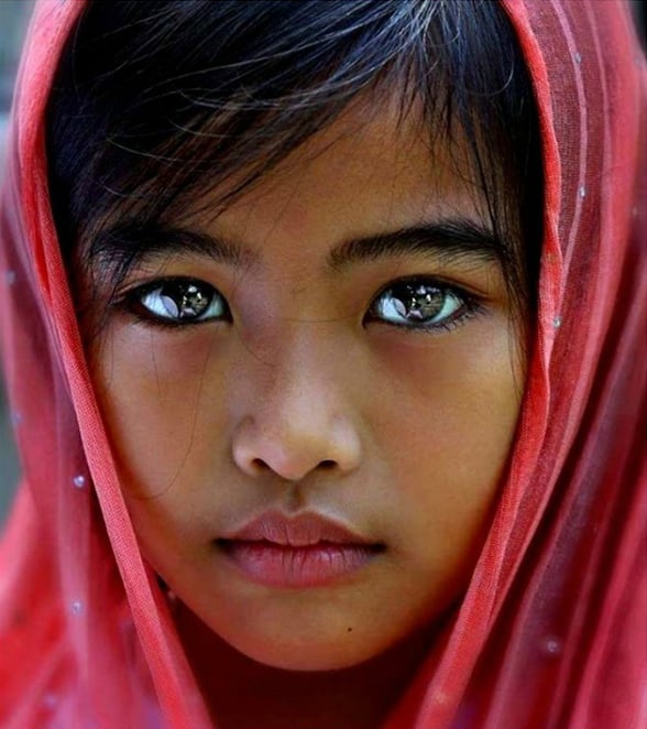 Estas fotografías muestran los ojos más hermosos e impactantes del mundo