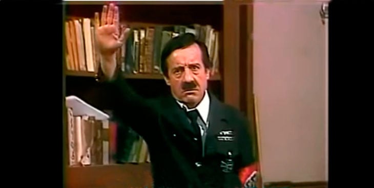 Chespirito Hitler