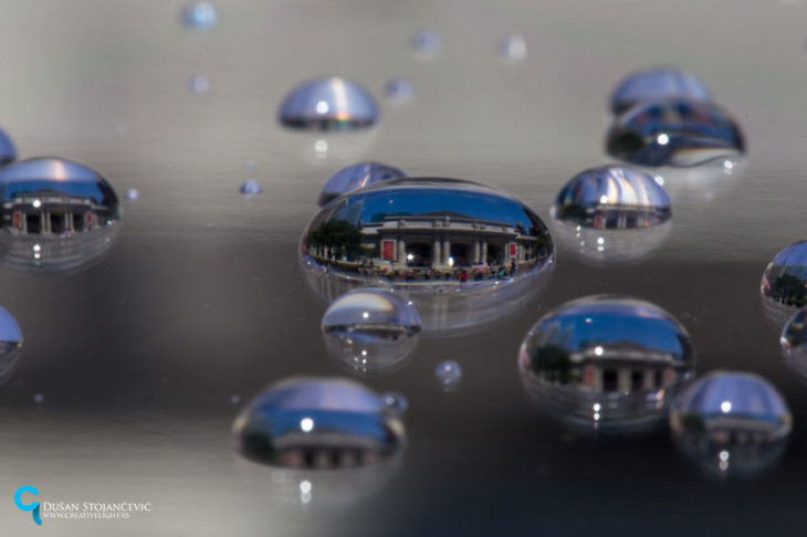 foto de la biblioteca nacional de nueva york tomada en gotas de agua