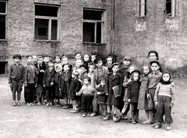 niños sobrevivientes del holocausto