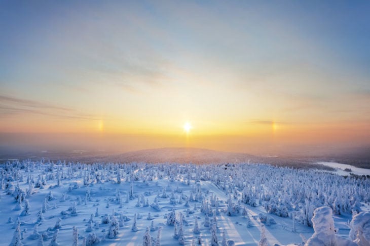 Amanecer paisaje nevado