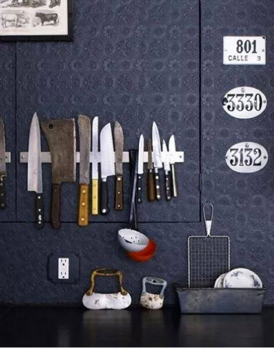 imán para organizar los cuchillos en la cocina 