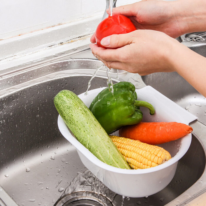 lavando las verduras