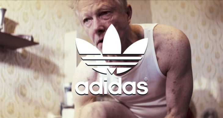 Hombre mayor logo adidas